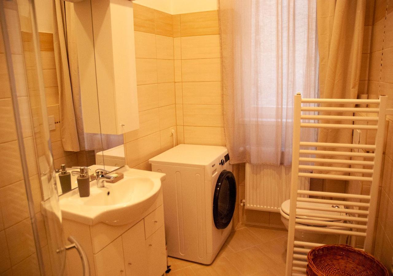 Western Apartman Budapest Exterior foto